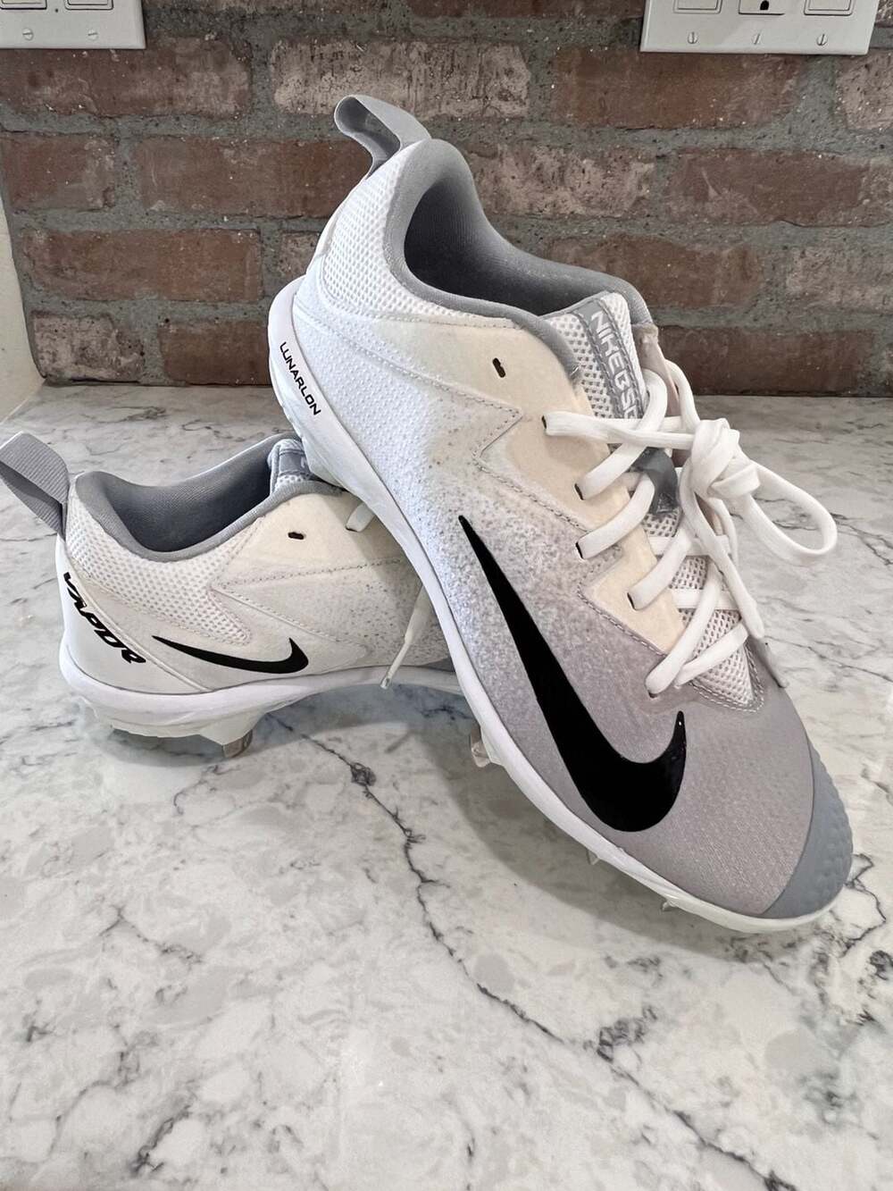 Nike Lunarlon Vapor Baseball Cleats Size 8 New without box